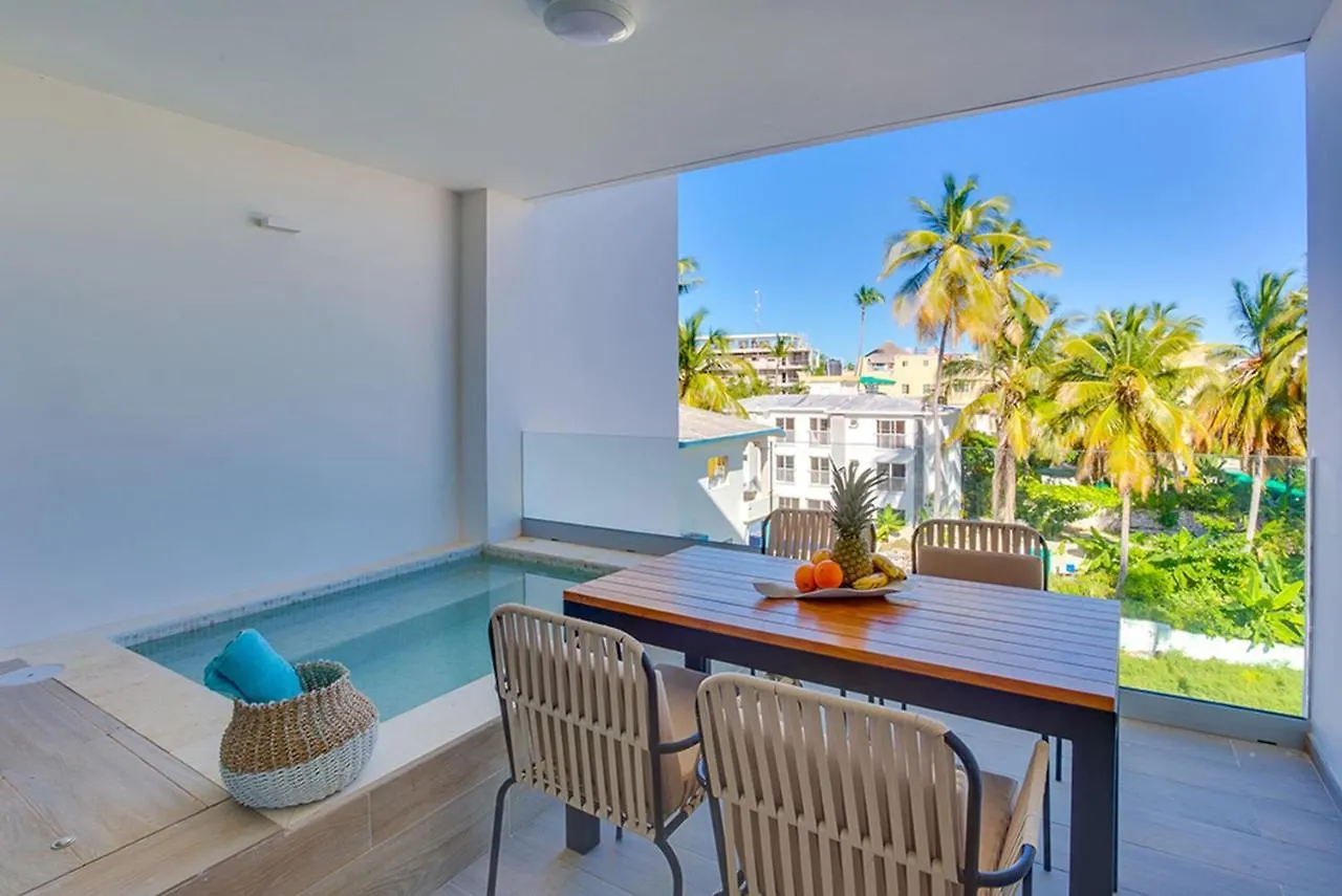 Kontakte von Super Spacious Condo With Private Picuzzi